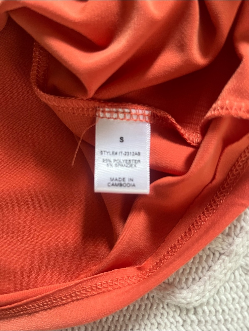 Zenana Outfitters Sleeveless Twist-Front Top in Coral Orange Women’s size small - Picture 4 of 12